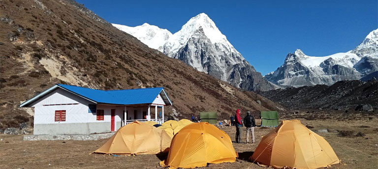 Kanchenjunga Base Camp Trek - 22 Days tour package featured image
